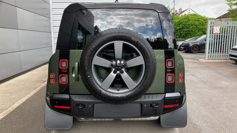 Land Rover Defender 3.0 D250 X-Dynamic SE 90 3dr Auto Diesel Estate